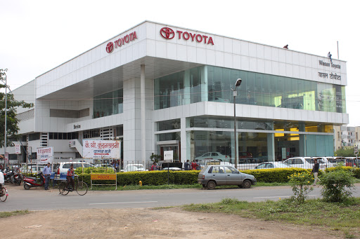 Toyota Car Showroom in Nashik